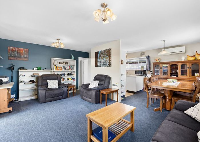  at 2/83 Neill Street, Hornby, Christchurch