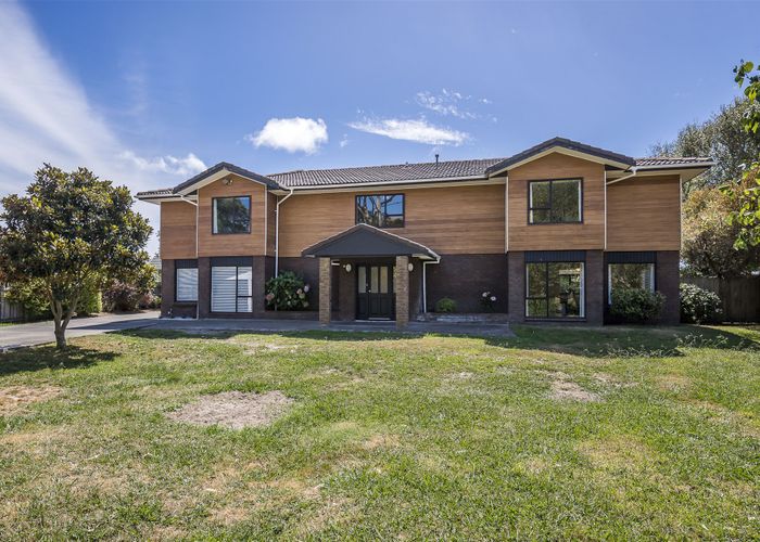  at 18 The Avenue, Paraparaumu Beach, Paraparaumu