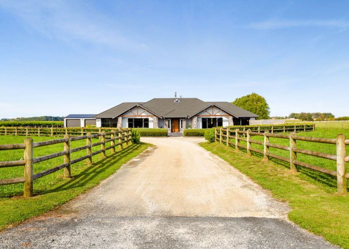  at 105 Mawhitiwhiti Road, Hawera