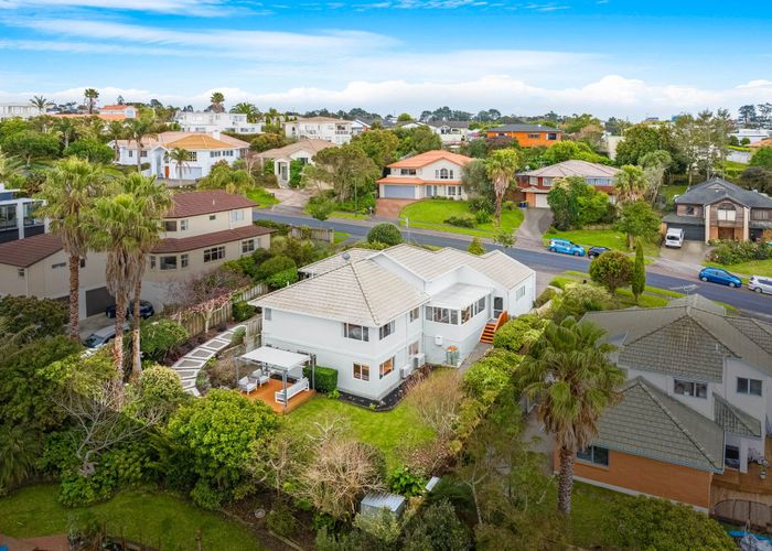  at 27 Caversham Drive, Torbay, Auckland