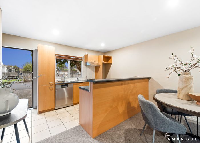  at 5/218 Captain Springs Road, Te Papapa, Auckland