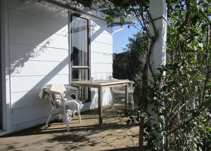  at 7 Reeves Street, Waikanae Beach, Waikanae