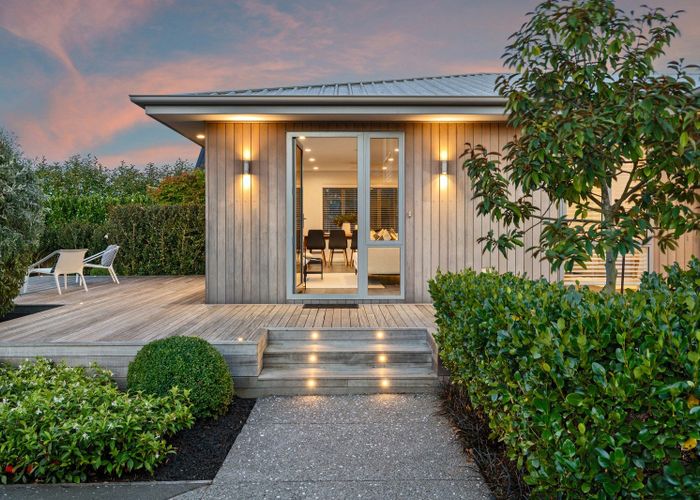  at 40 Knowles Street, Merivale, Christchurch City, Canterbury