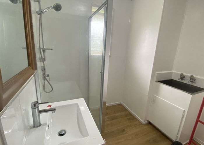  at 1/56 Gardner Ave, New Lynn, Waitakere City, Auckland