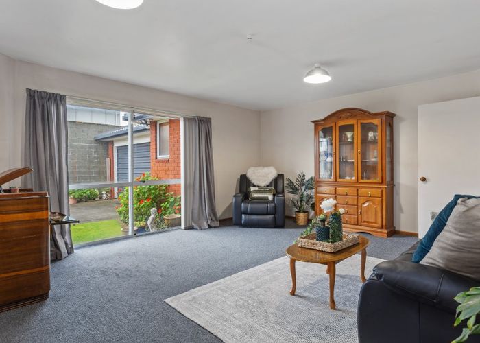  at 2/21 Amyes Road, Hornby, Christchurch