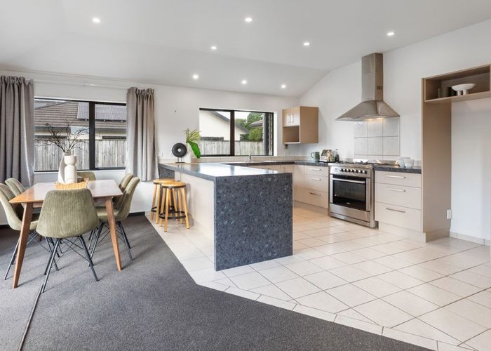  at Cottonwood Close, Paraparaumu Beach, Kapiti Coast, Wellington