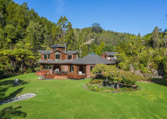 at 36 Stoney Creek Drive, Henderson