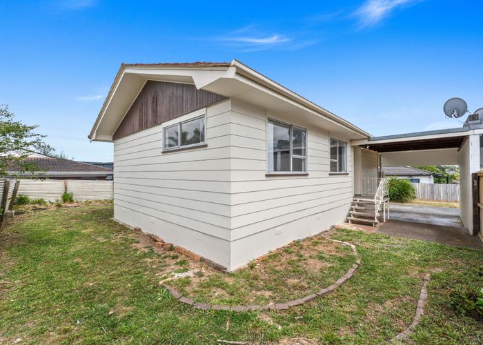  at 2/48 Archmillen Avenue, Pakuranga Heights, Manukau City, Auckland