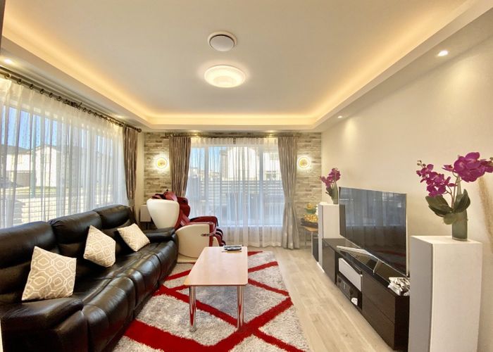  at 28 Horsefield Drive, Flat Bush, Manukau City, Auckland