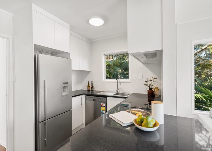  at 6/25 Orion Place, Hillcrest, Auckland