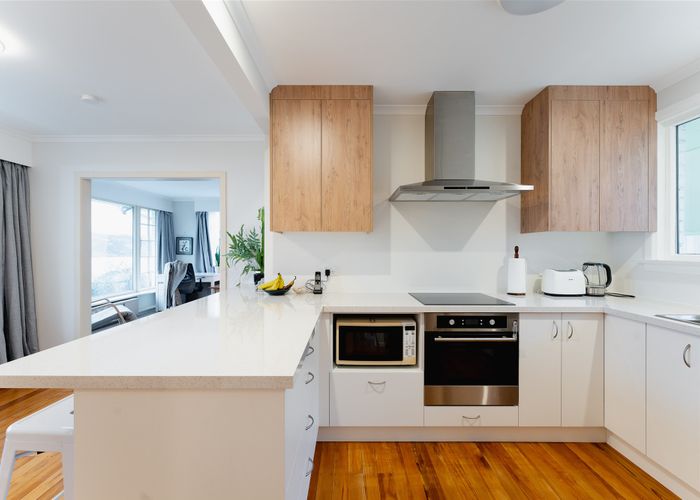  at 21 Jane Street, Macandrew Bay, Dunedin