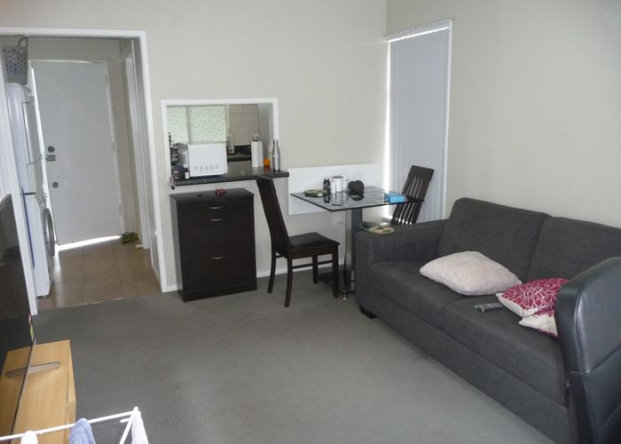  at 4/48 Esplanade Road, Mount Eden, Auckland City, Auckland