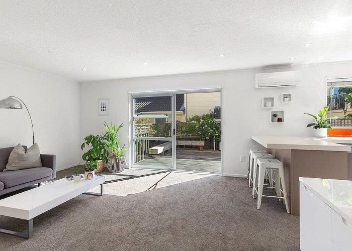  at 5A Duke Street, Mount Victoria, Wellington