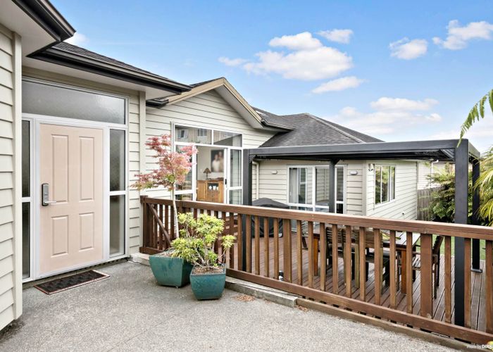  at 85 Travis View Drive, Fairview Heights, Auckland