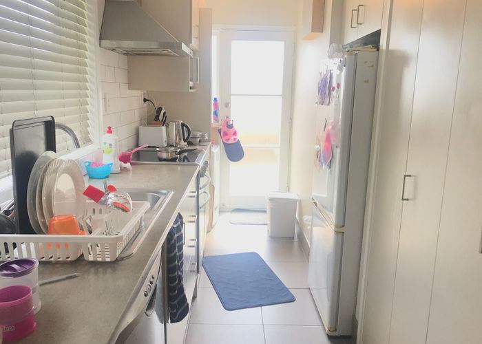  at 1/148 Penrose Road, Mount Wellington, Auckland