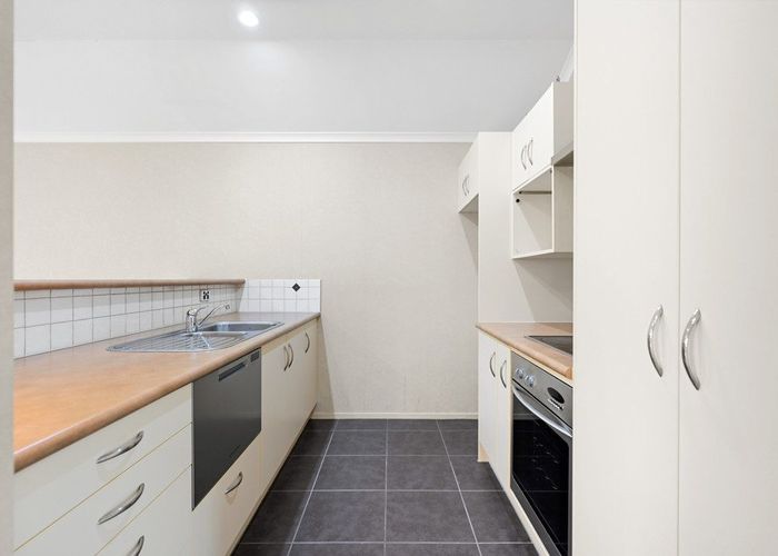  at 15C Manning Street, Hamilton Central, Hamilton