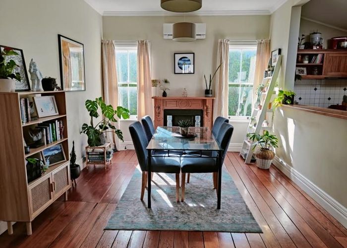  at 40A NELSON ST, PETONE, LOWER HUTT