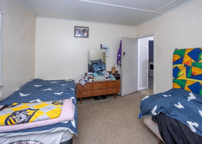  at 34 Edward Avenue, Pukemiro
