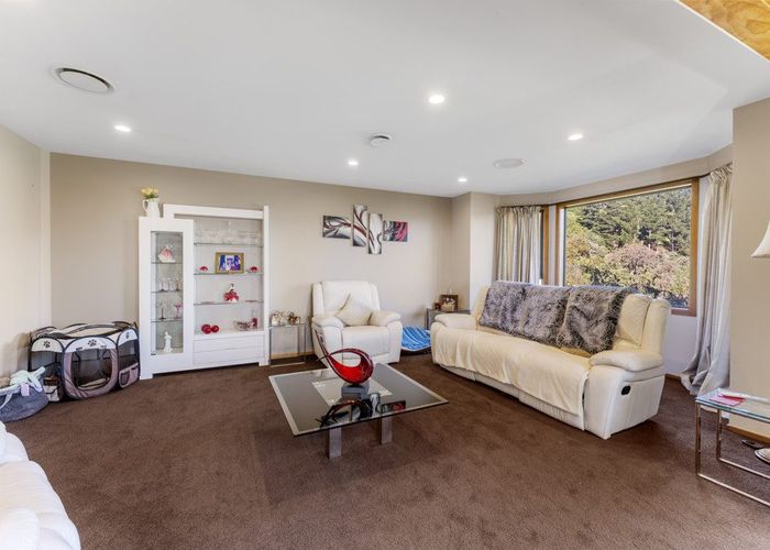  at 2/55 Whaka Terrace, Huntsbury, Christchurch City, Canterbury
