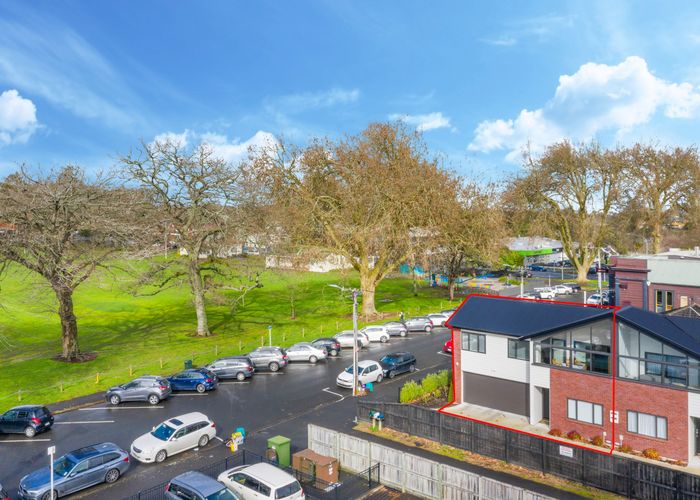  at 1/15 Cook Street, Hamilton East, Hamilton