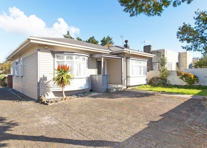 at 1014 Great North Road, Point Chevalier, Auckland