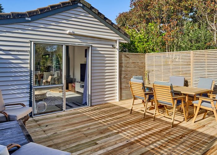  at 37 Cluny Road, Plimmerton, Porirua