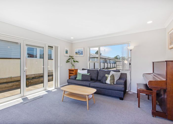  at 9B Pinkerton Grove, Newlands, Wellington