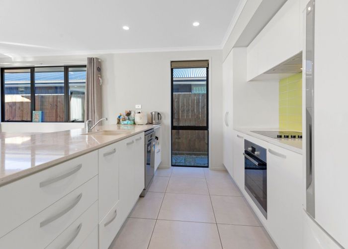  at 15 Oka Street, Papamoa, Tauranga, Bay Of Plenty