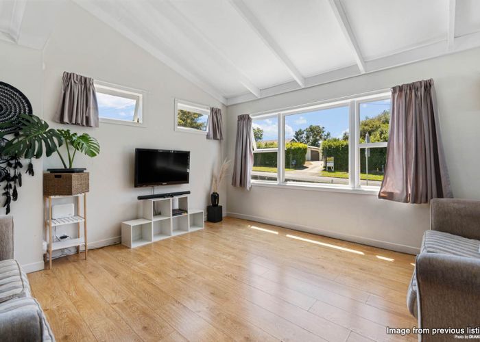  at 4 Matai Road, Stanmore Bay, Whangaparaoa