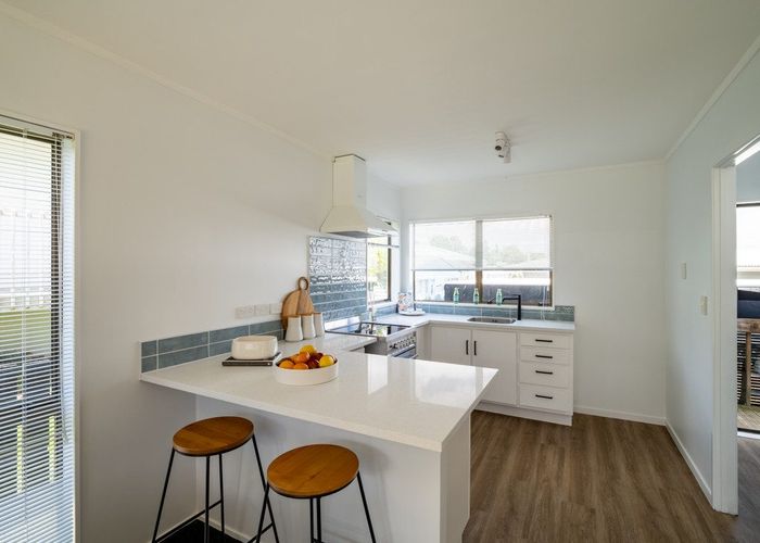  at 5/17 Neal Avenue, Glenfield, North Shore City, Auckland