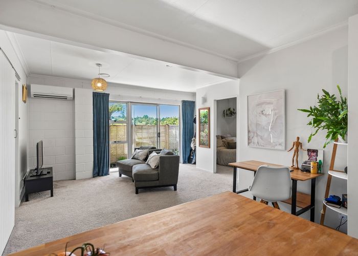  at 11 Hague Place, Birkenhead, North Shore City, Auckland