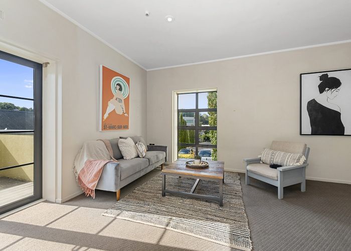  at 2/3 Tisdall Terrace, Hamilton Central, Hamilton