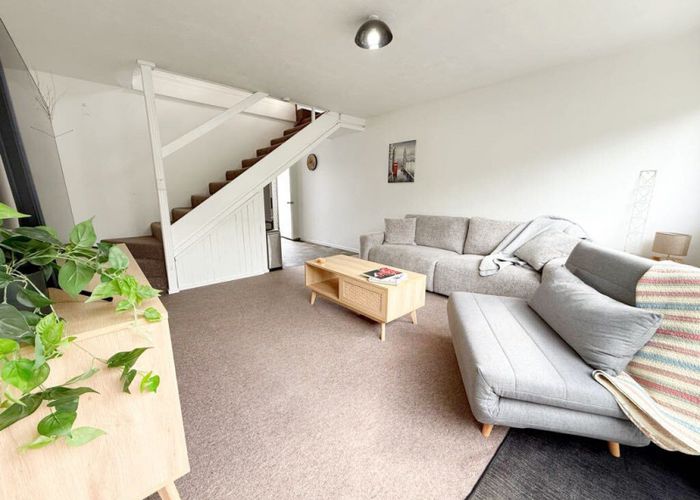  at 4/702 Grays Road, Mahora, Hastings, Hawke's Bay