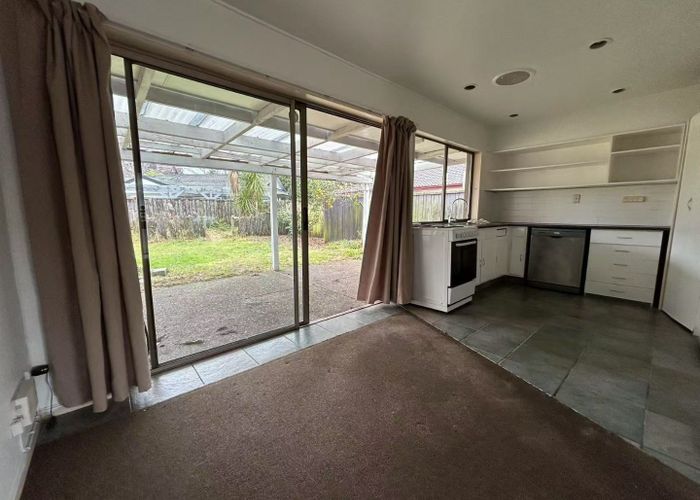  at 7 Windoma Circle, Papatoetoe, Manukau City, Auckland