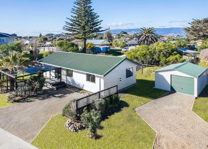  at 16B Karaka Street, Otaki Beach, Otaki