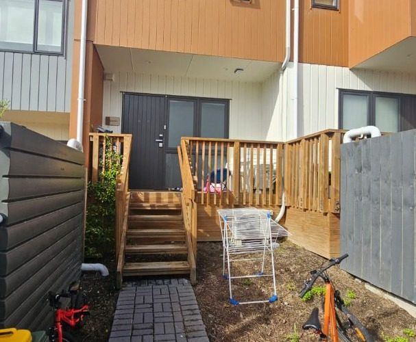  at 9/6 Kereru Street, Henderson, Auckland
