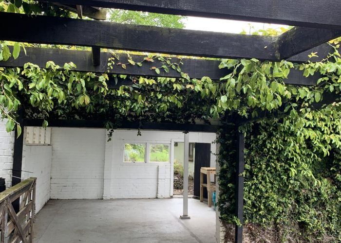  at 725 Highway 22, Tuakau