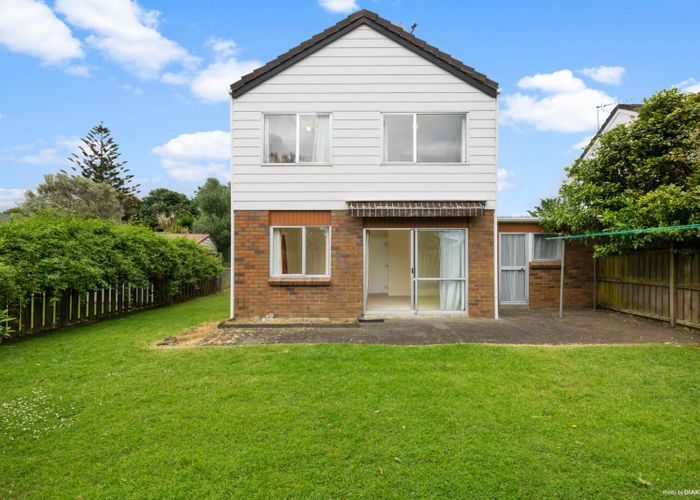  at 3/106 Celtic Crescent, Ellerslie, Auckland