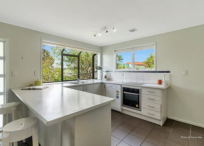  at 2/248 Sturges Road, Henderson, Auckland