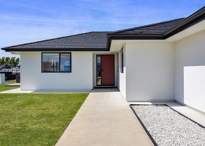  at 34 Honeyfield Drive, Whalers Gate, New Plymouth