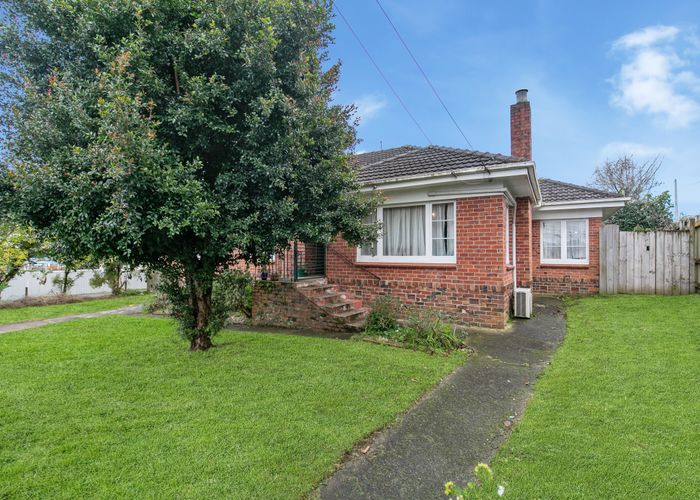  at 27 Frost Road, Mount Roskill, Auckland