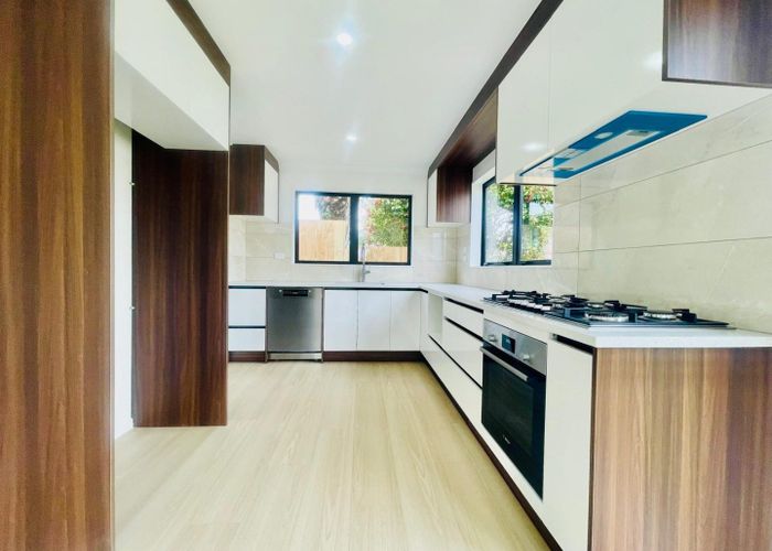  at 8A Neems Place, Manurewa, Manukau City, Auckland