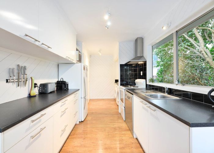  at 1/308 Don Buck Rd, Massey, Waitakere