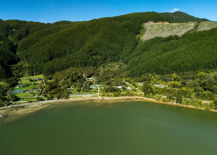  at 718 Kenepuru Road, Picton