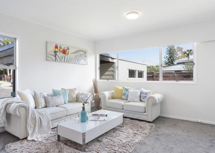  at 3/11a Bayside Avenue, Te Atatu Peninsula, Waitakere City, Auckland