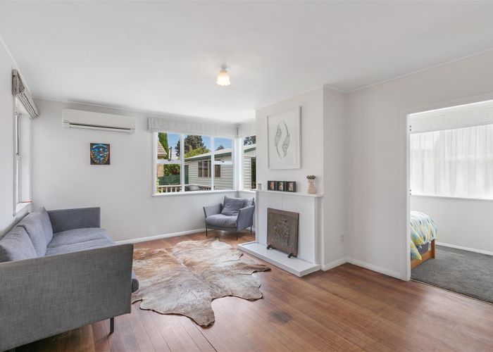  at 11 Winstone Road, Mount Roskill, Auckland
