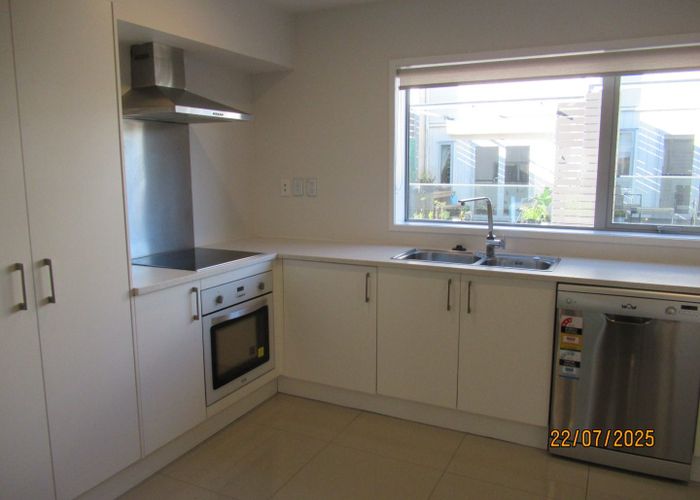  at 72  Niu Lane, Te Atatu South, Waitakere City, Auckland