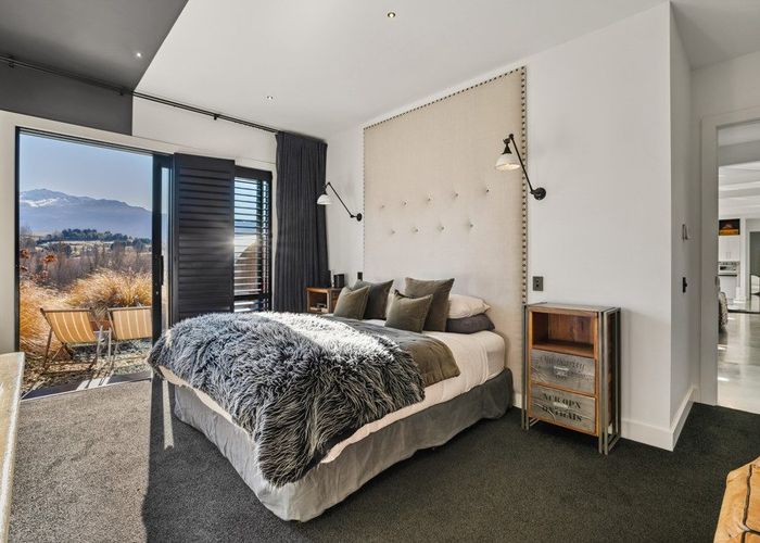  at 52 Threepwood Road, Lake Hayes, Queenstown-Lakes, Otago