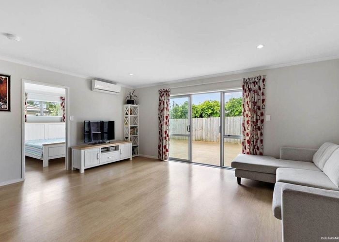  at 33/167 Whitney Street, Blockhouse Bay, Auckland