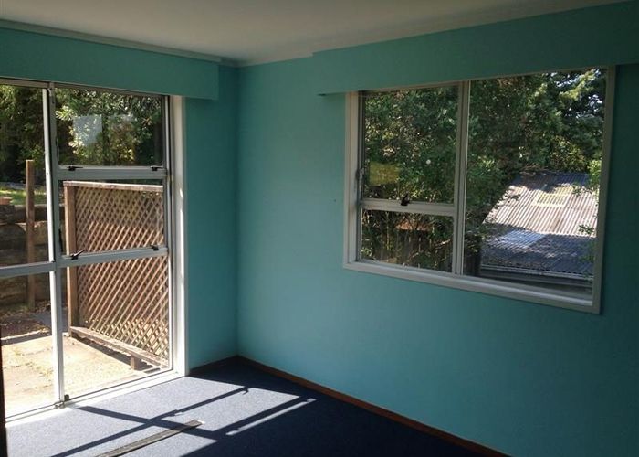  at 34 Glenbervie Crescent, Massey, Waitakere City, Auckland
